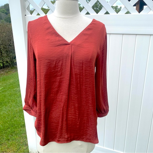 GAP Factory Tierra Red 3/4 Sleeve Blouse - Picture 4 of 15